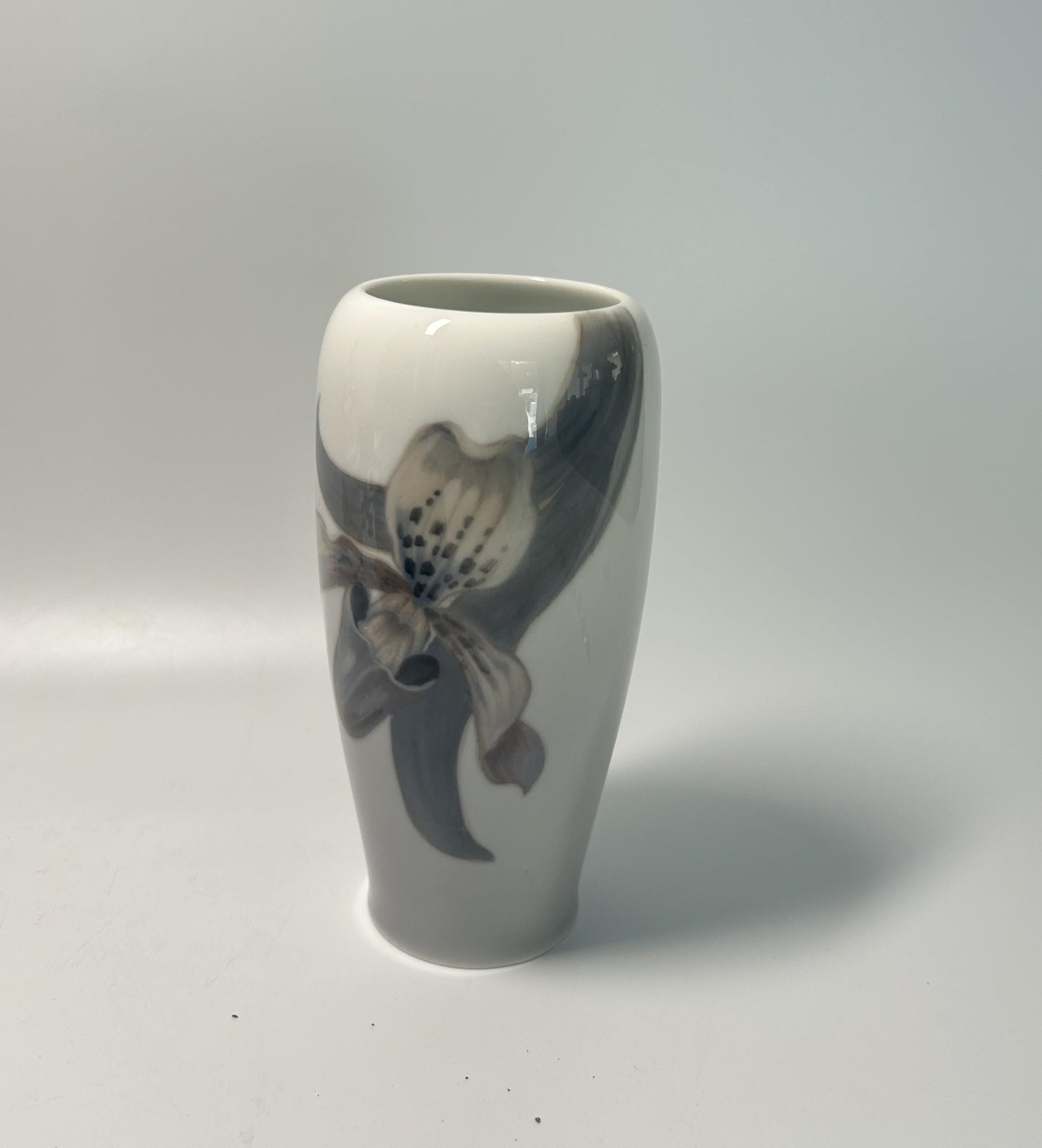 Royal Copenhagen Porcelain Vase #2724/235 – Hand Painted Floral Design, Denmark