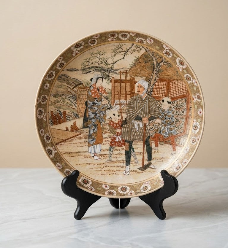Satsuma Ware Decorative Plate: Traditional Japanese Family Scene