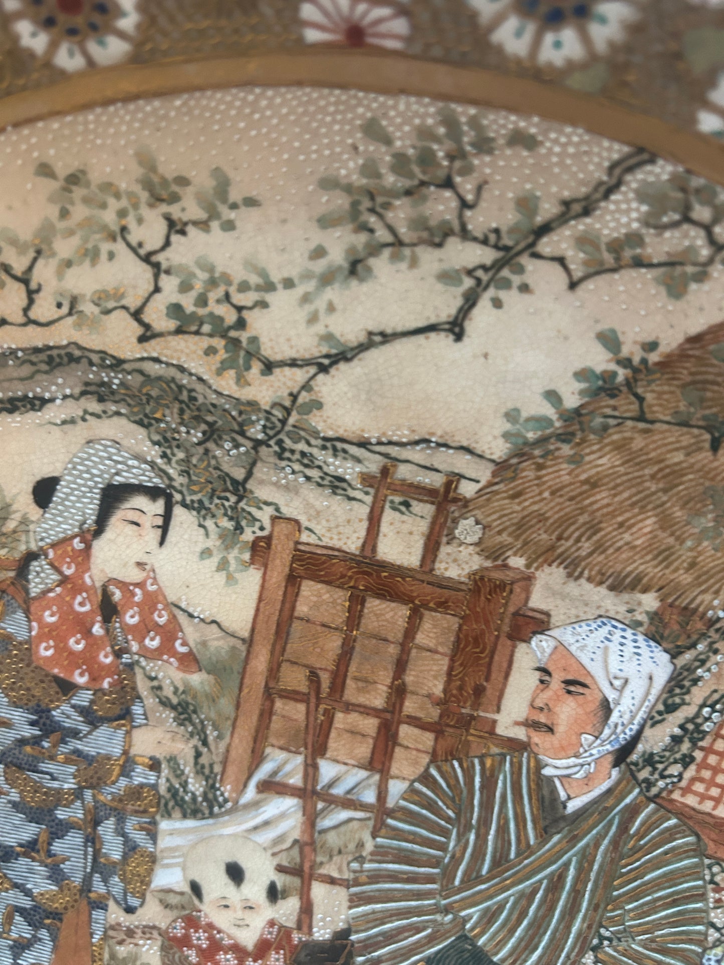 Satsuma Ware Decorative Plate: Traditional Japanese Family Scene