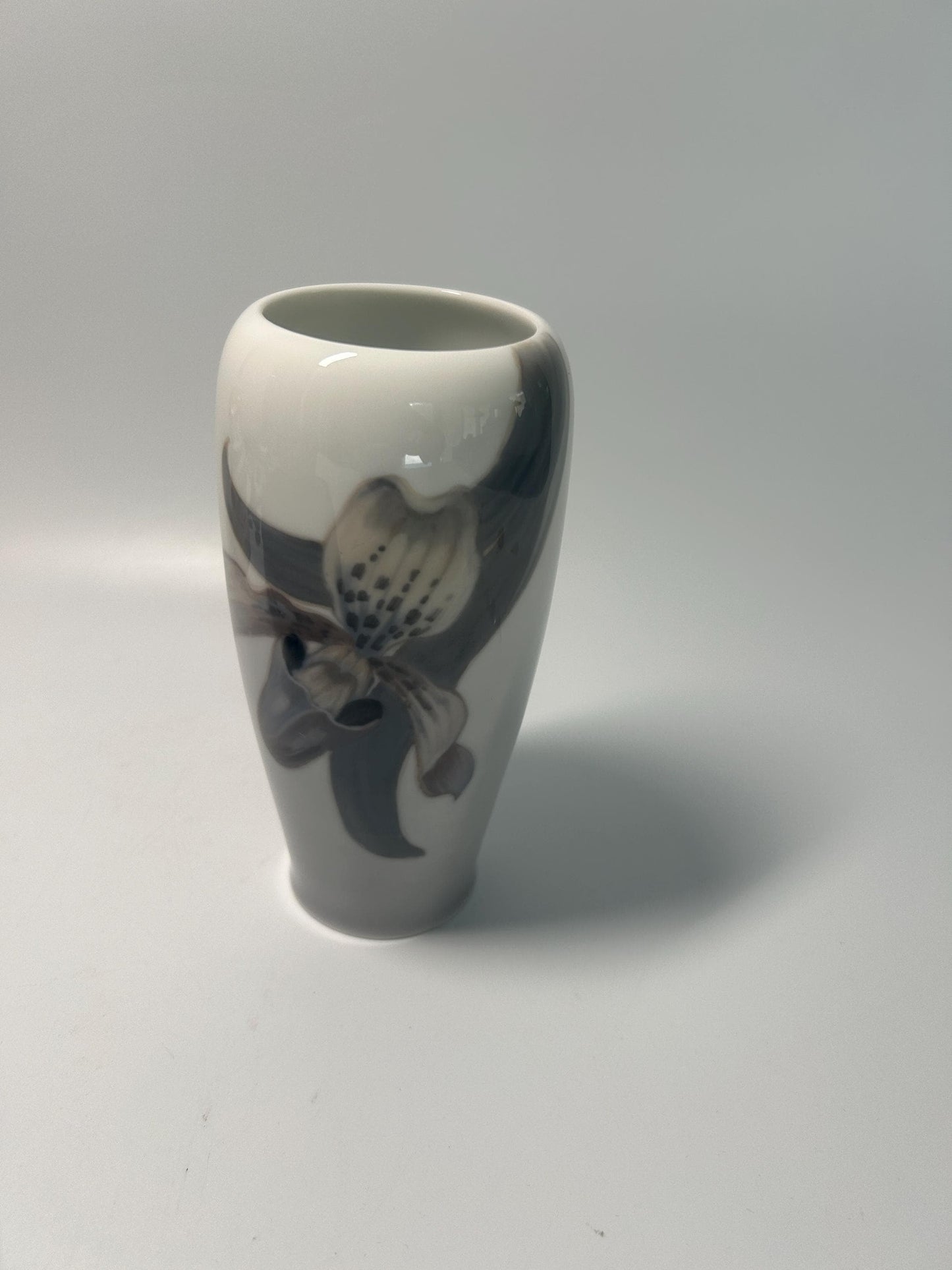 Royal Copenhagen Porcelain Vase #2724/235 – Hand Painted Floral Design, Denmark