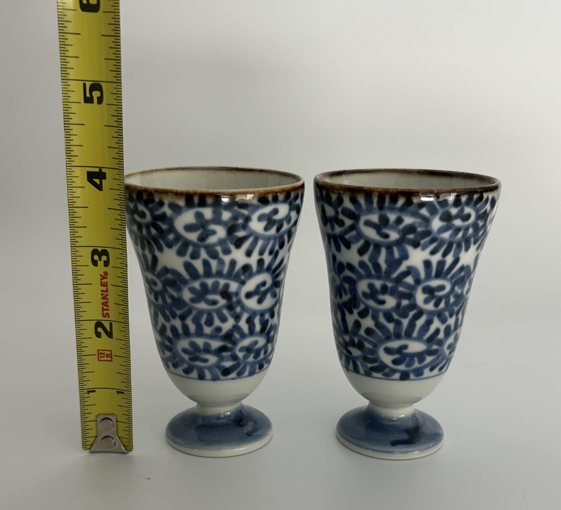 Vintage Pair of Japanese Hand Painted Footed Sake Cups, Imari Arita-yaki Ceramic Tea Cups