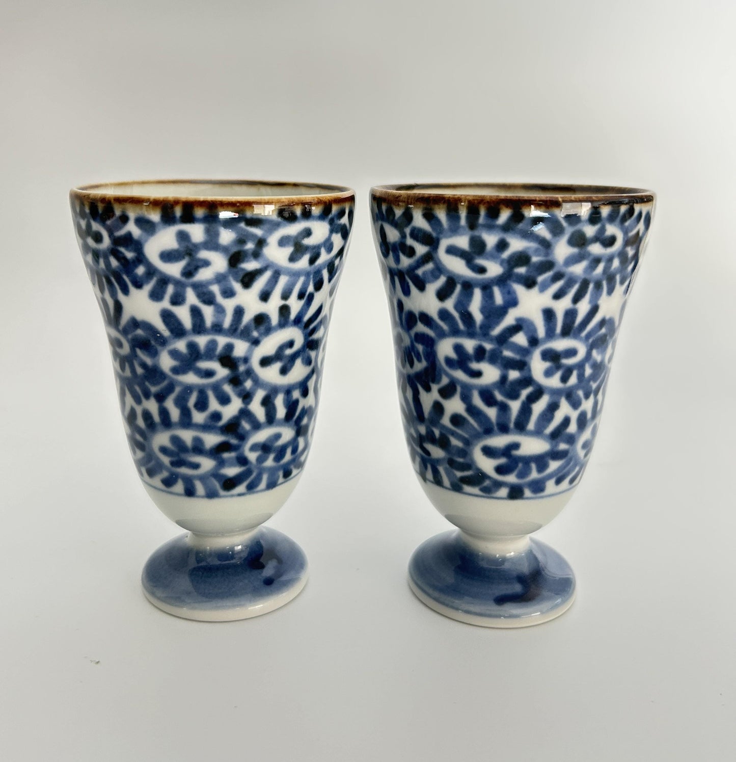 Vintage Pair of Japanese Hand Painted Footed Sake Cups, Imari Arita-yaki Ceramic Tea Cups