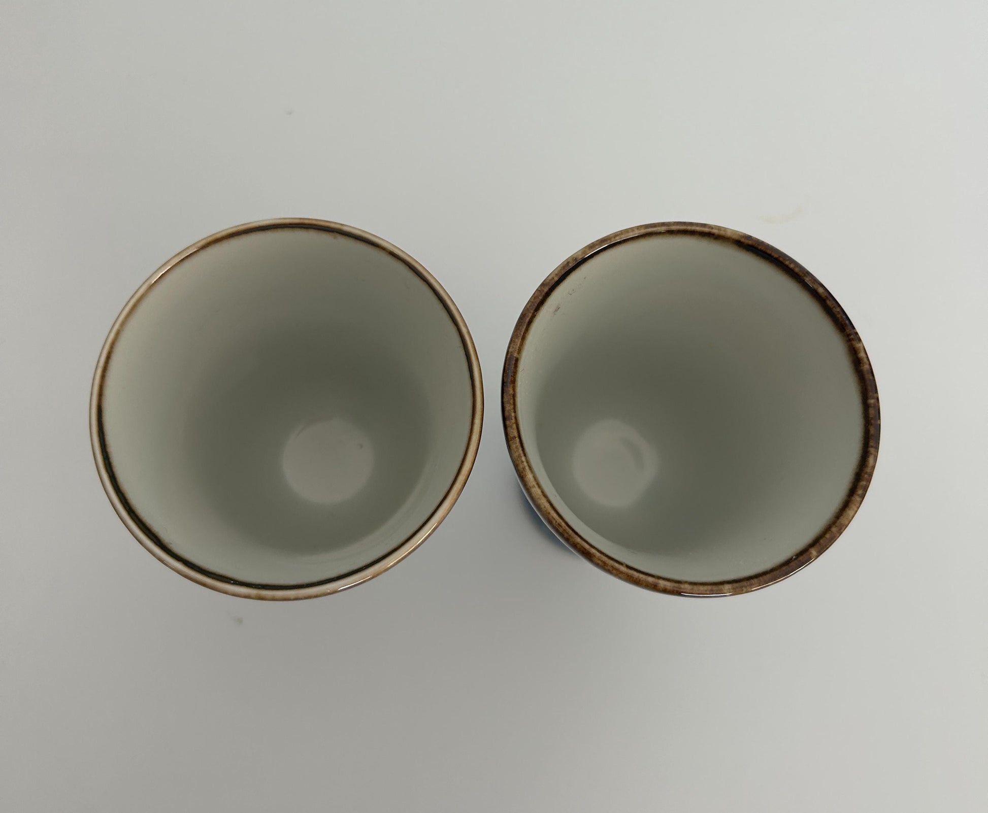 Vintage Pair of Japanese Hand Painted Footed Sake Cups, Imari Arita-yaki Ceramic Tea Cups