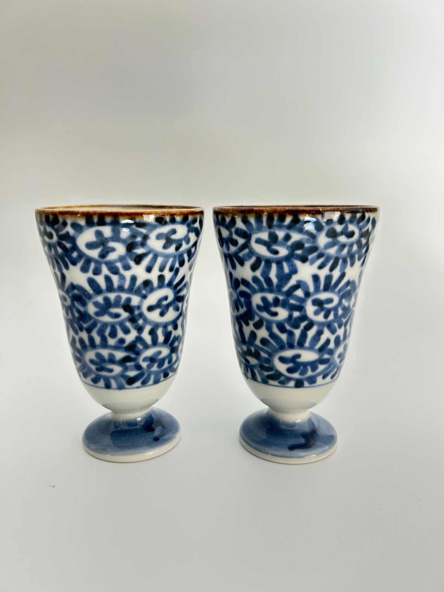 Vintage Pair of Japanese Hand Painted Footed Sake Cups, Imari Arita-yaki Ceramic Tea Cups