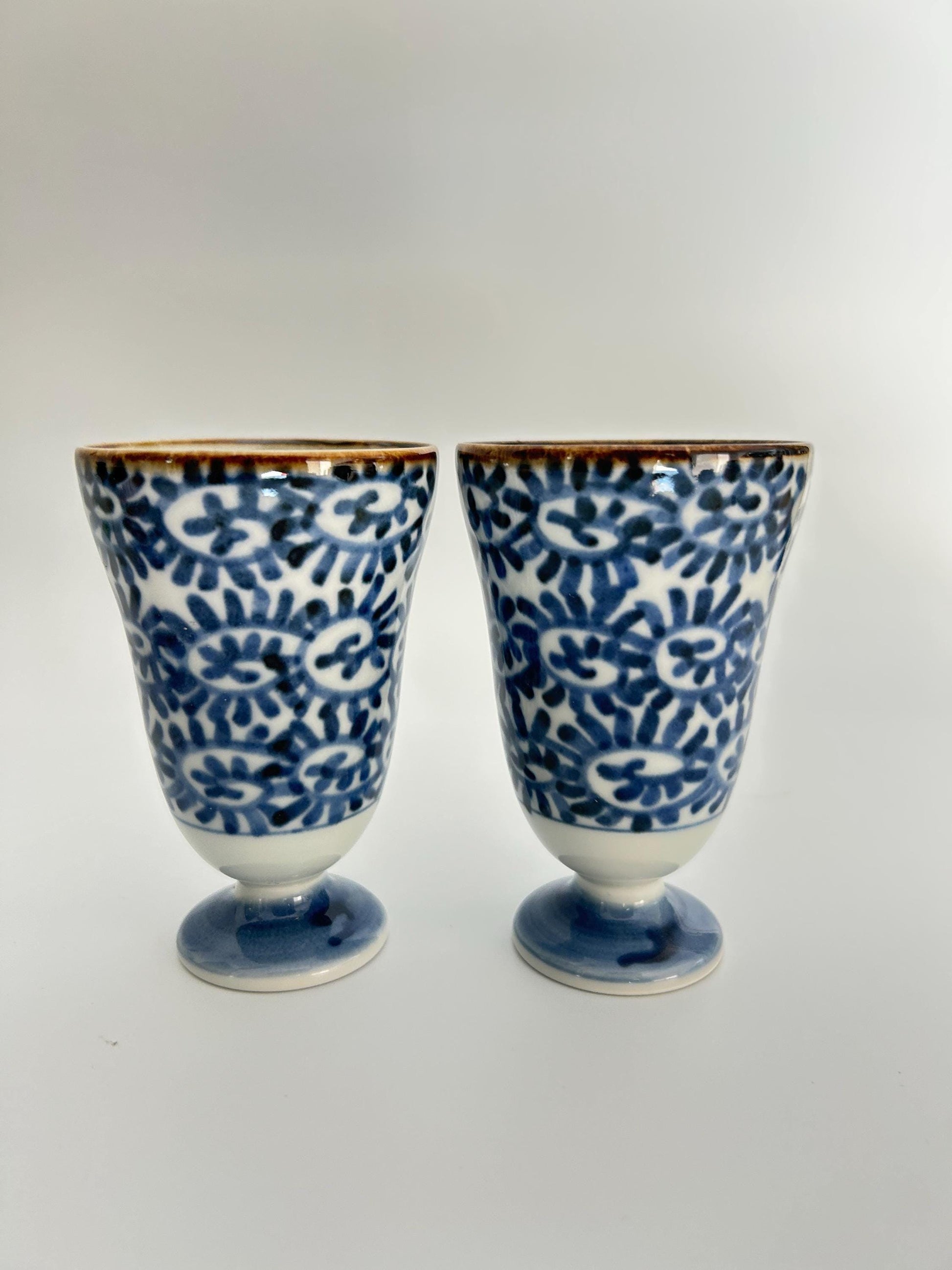 Vintage Pair of Japanese Hand Painted Footed Sake Cups, Imari Arita-yaki Ceramic Tea Cups