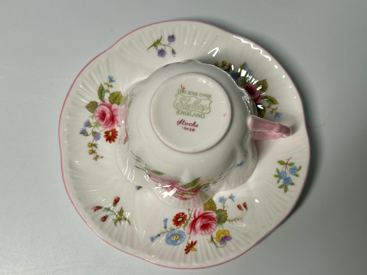 Shelley Rose & Red Daisy Fine Bone China Teacup and Saucer Set | England Pink Floral Tea Cup | Vintage English Cottagecore Tea Set