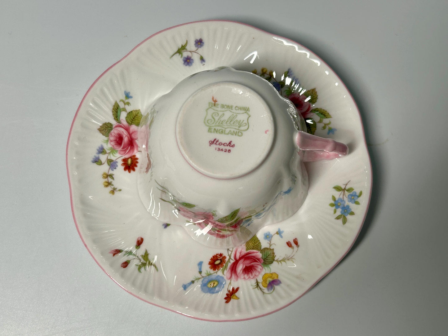 Shelley Rose & Red Daisy Fine Bone China Teacup and Saucer Set | England Pink Floral Tea Cup | Vintage English Cottagecore Tea Set