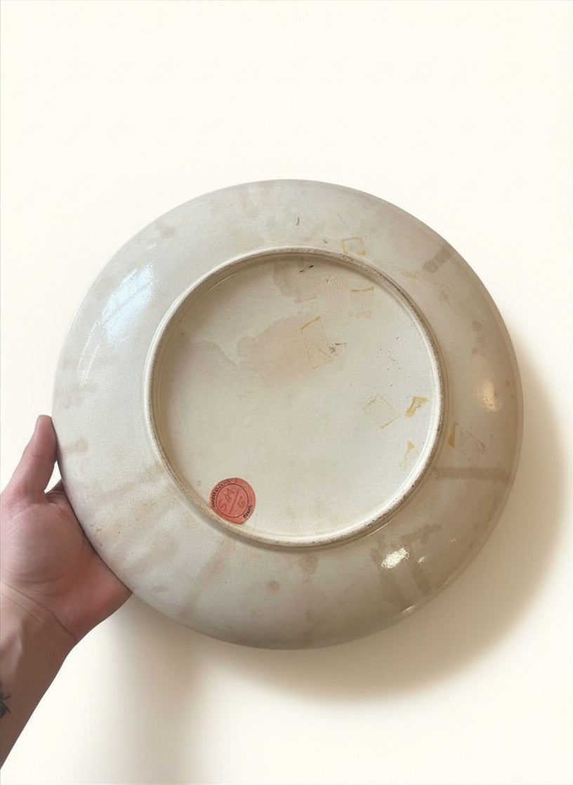 Satsuma Ware Decorative Plate: Traditional Japanese Family Scene